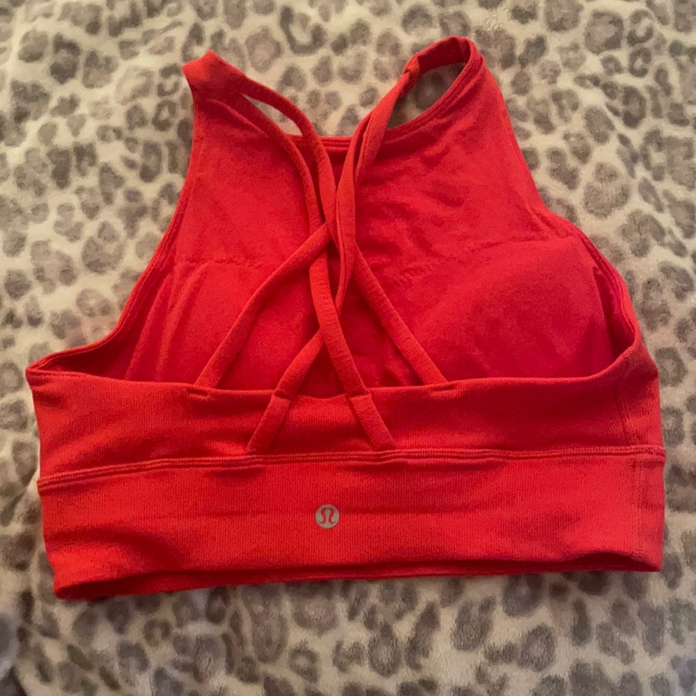 Lululemon sports bra